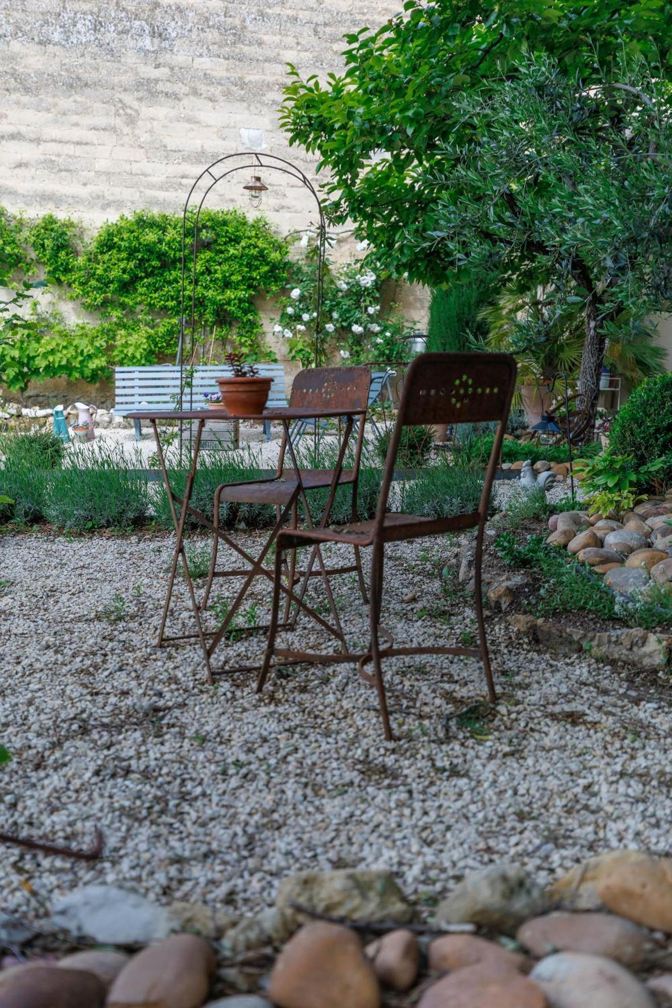 Chambres D'Hotes L'Oreliane En Provence Only Adult Châteauneuf-de-Gadagne Exterior foto