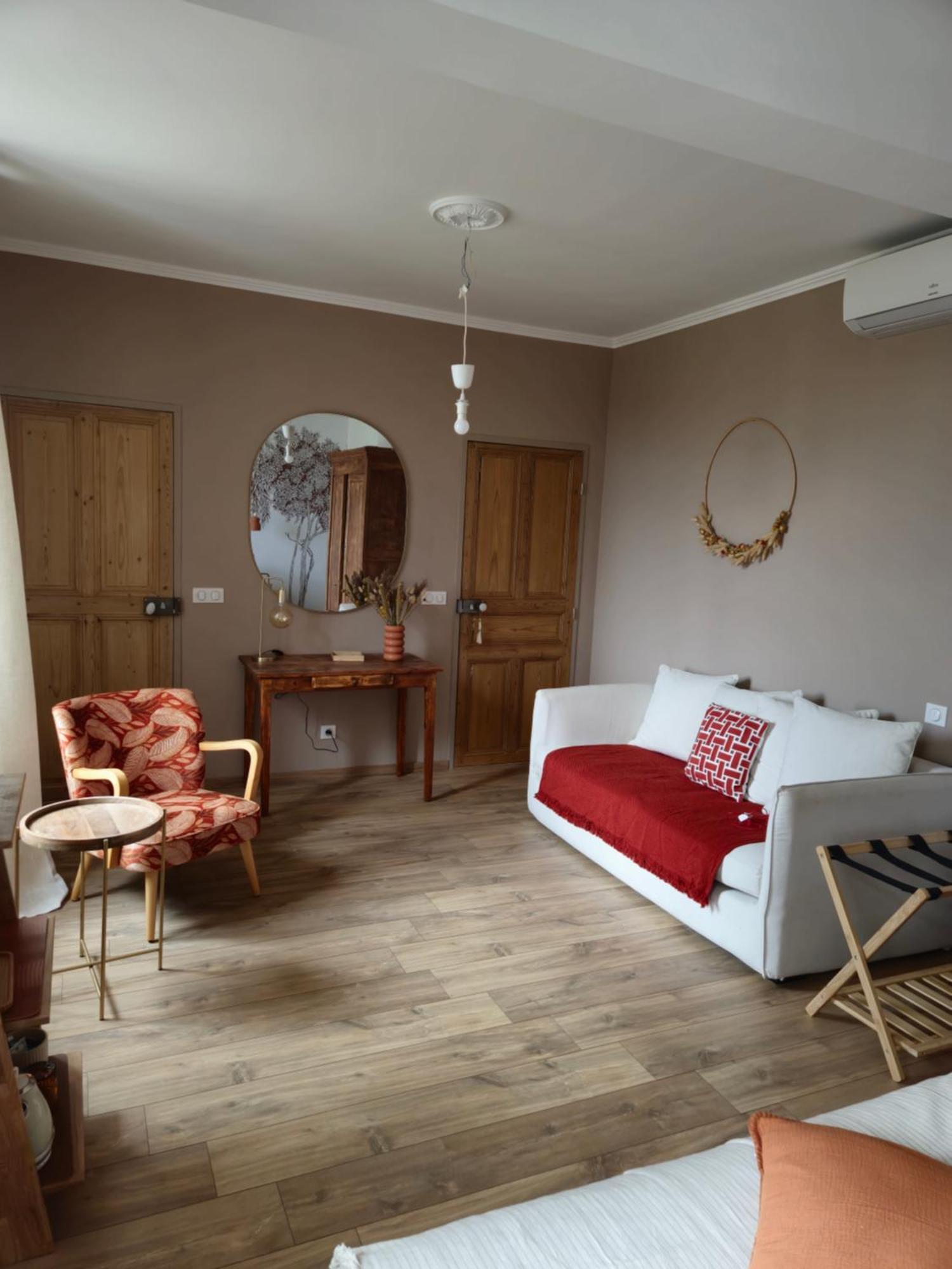 Chambres D'Hotes L'Oreliane En Provence Only Adult Châteauneuf-de-Gadagne Exterior foto